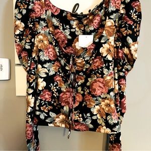 Forever 21 puff sleeve shirt-size Medium Juniors